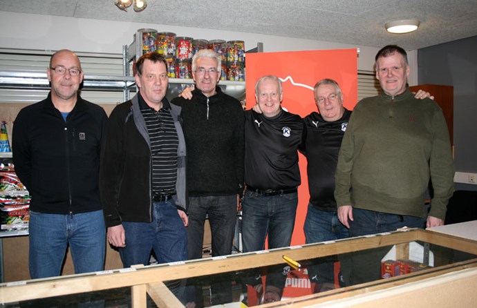 Flugeldasalan er opin til 16:00 á gamlársdag