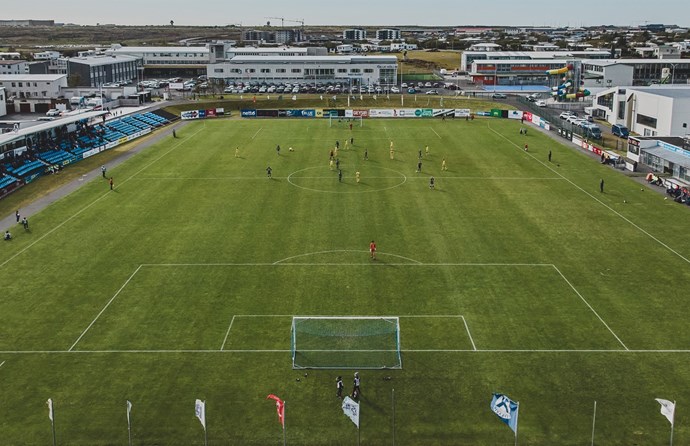 Besta deildin handan við hornið